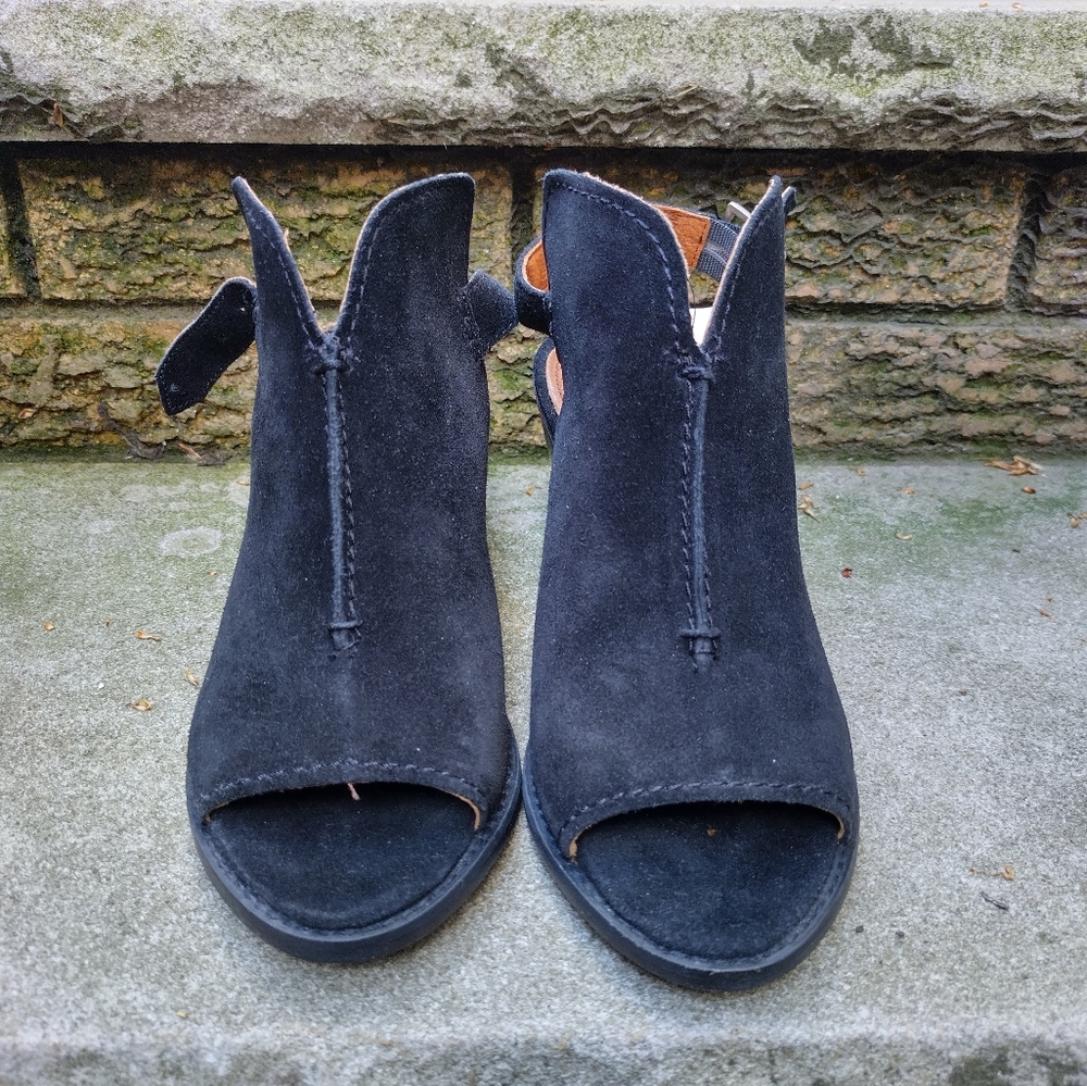 Frye open toe sandal